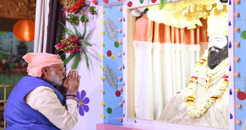 Ravidas Jayanti 2021: राष्ट्रपति, PM मोदी समेत अन्य नेताओं ने दी श्रद्धांजलि, मायावती ने की ये अपील Ravidas Jayanti 2021: राष्ट्रपति, PM मोदी समेत अन्य नेताओं ने दी श्रद्धांजलि, मायावती ने की ये अपील
